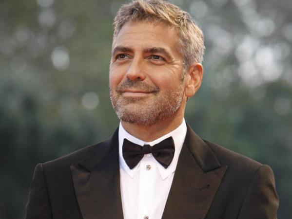 Джордж Клуни не доверяет переговорам в Интернете